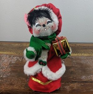 Annalee 2008 Winter Christmas Mouse Present 10"